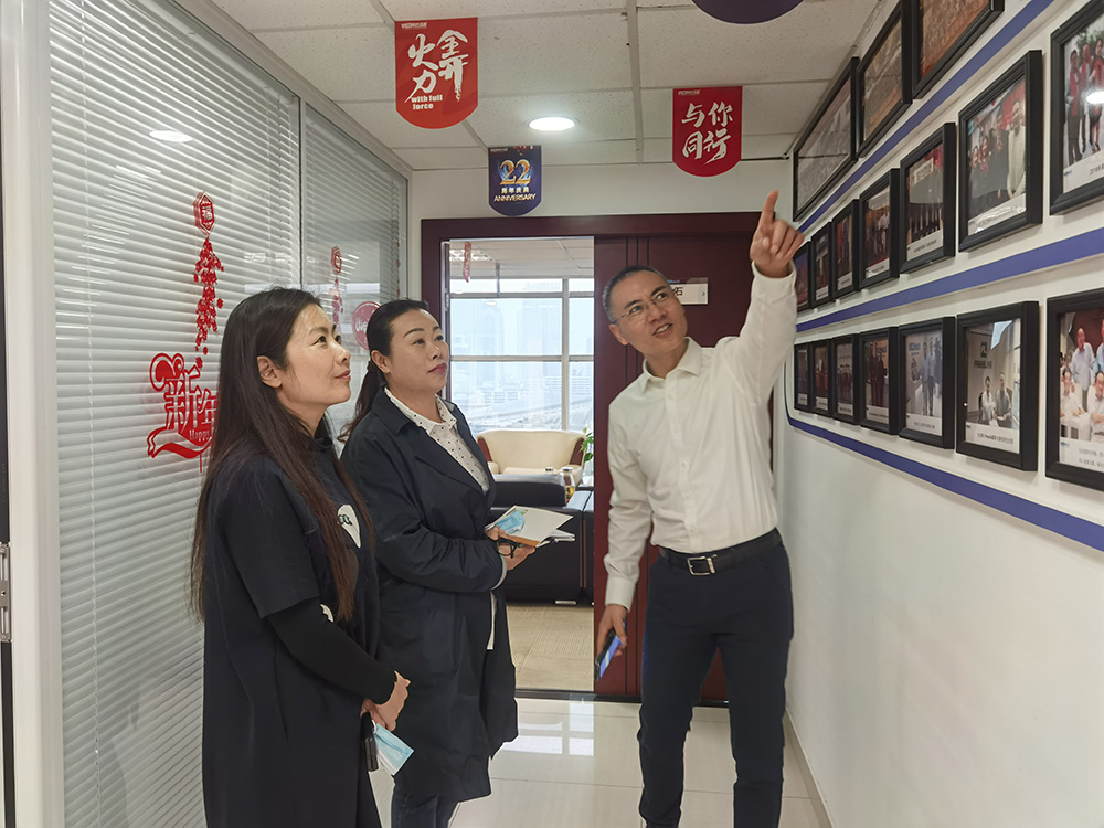 图片4.jpg 图片4.jpg